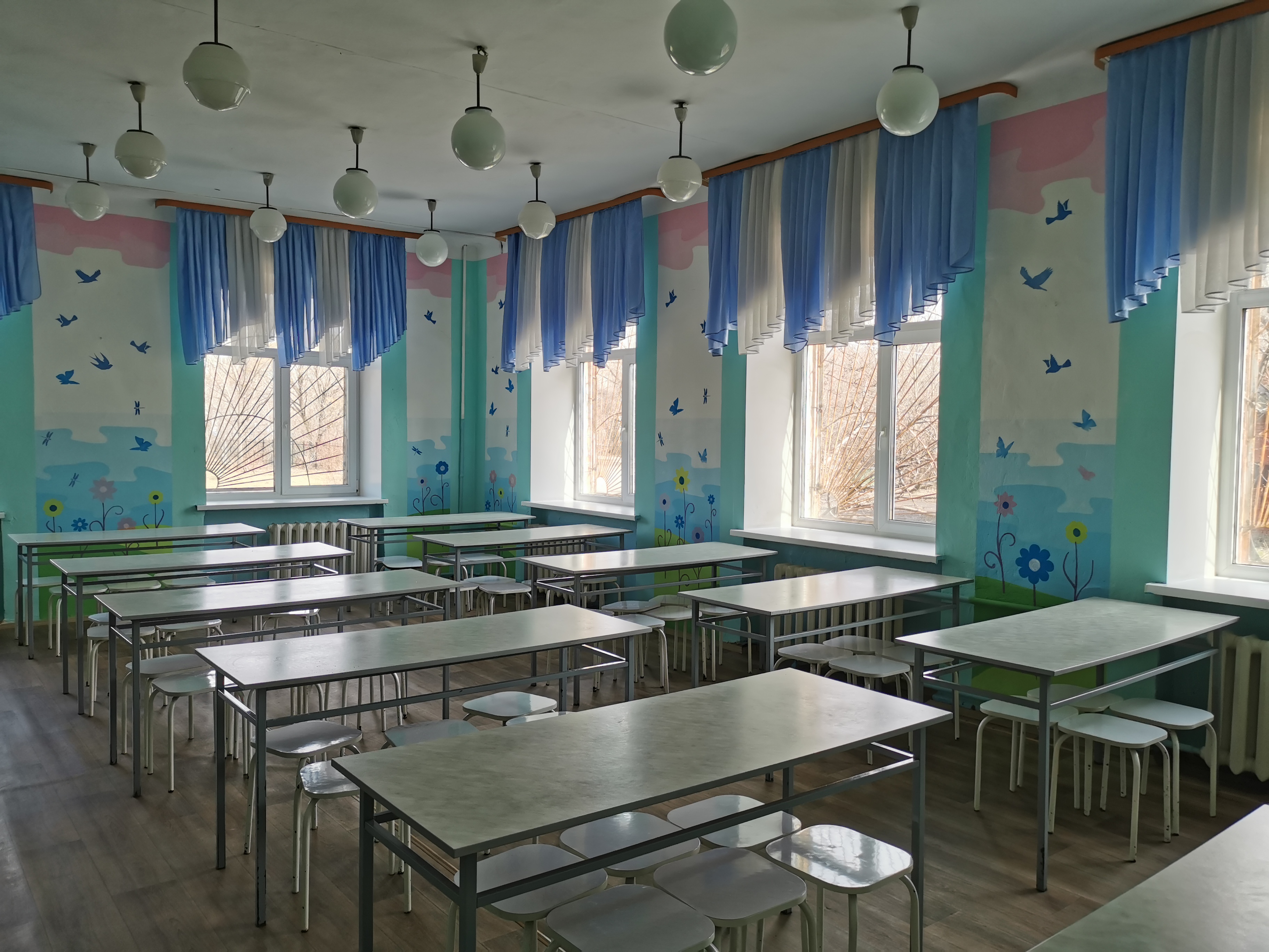 Изображения столовой.